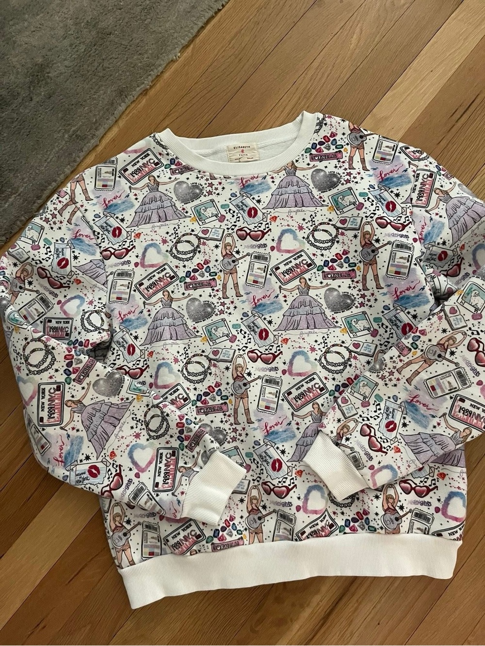 Womens ' White Graphic Taylor Swift Sweatshirt with Multicolor Print
